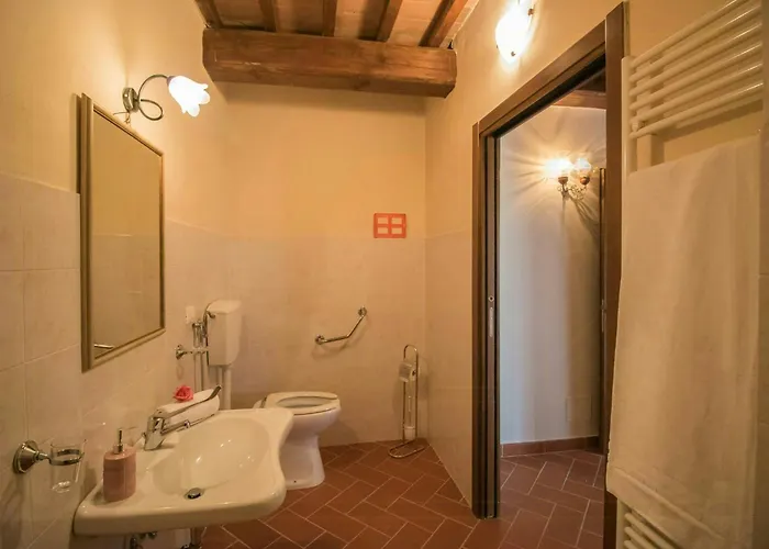 Lovely In Tuscan 蒙塔约内